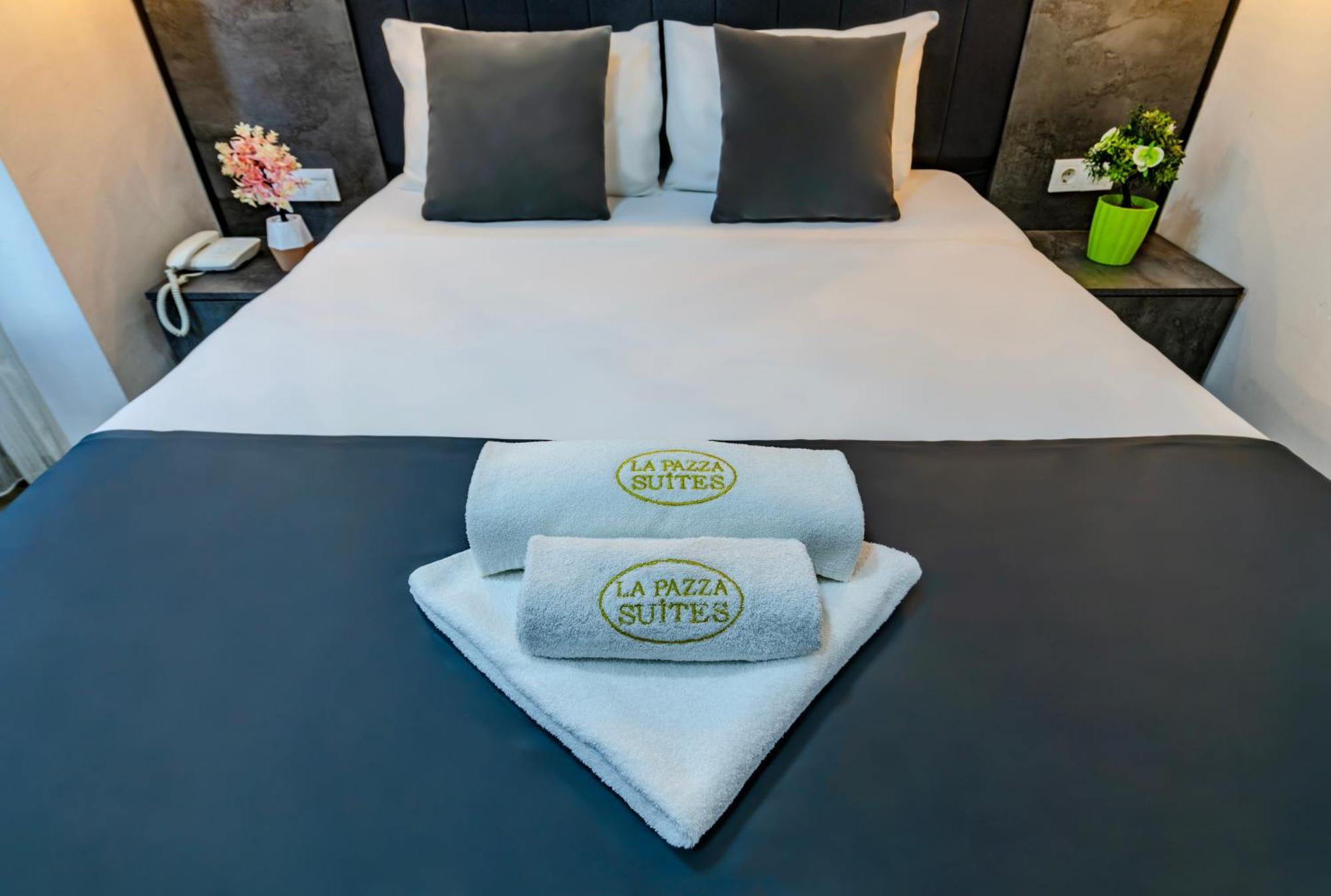 La Pazza Suites Стамбул Экстерьер фото