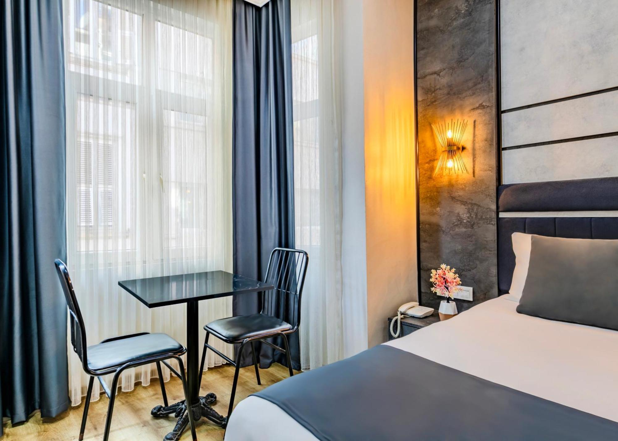 La Pazza Suites Стамбул Экстерьер фото