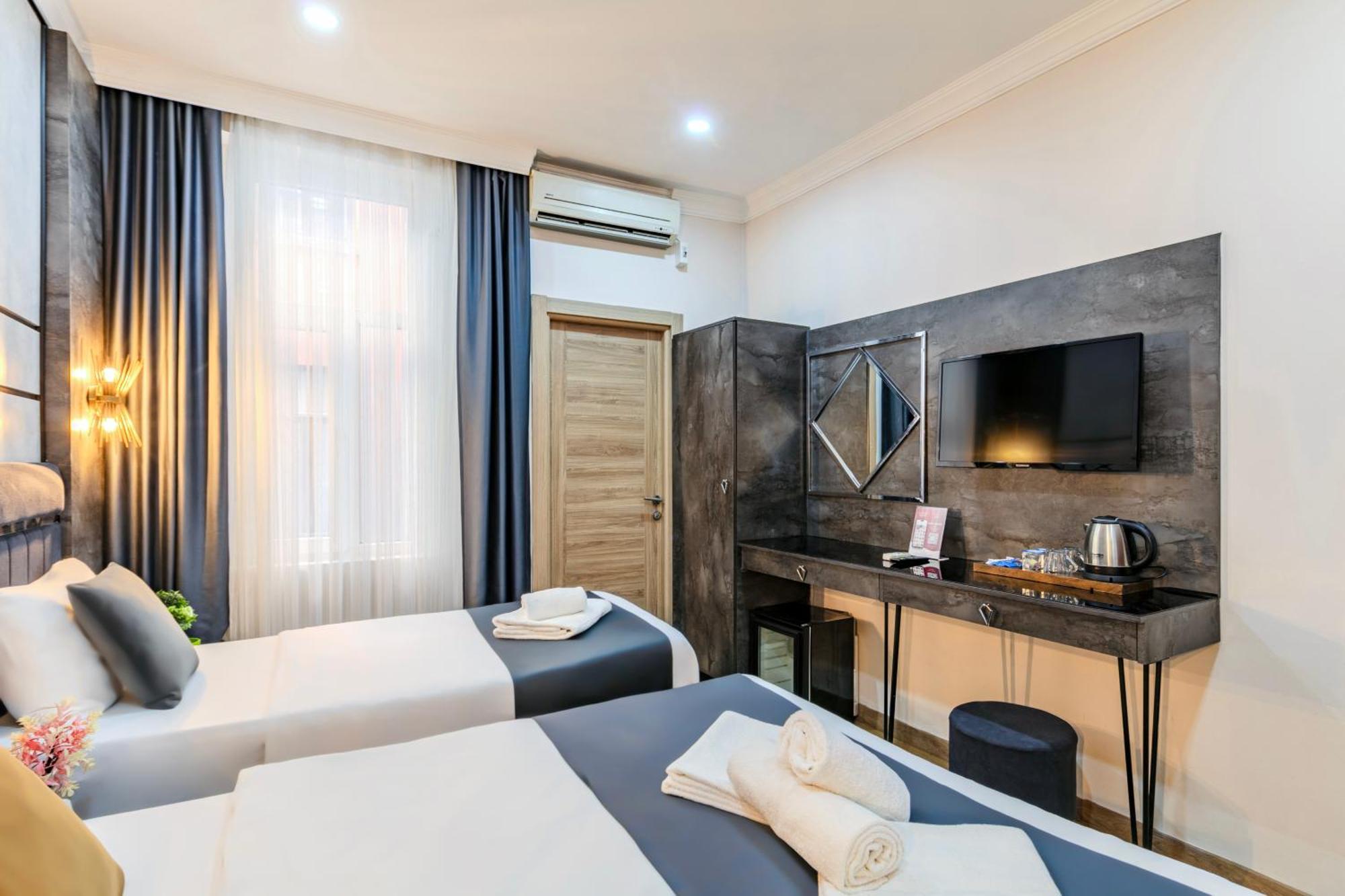 La Pazza Suites Стамбул Экстерьер фото