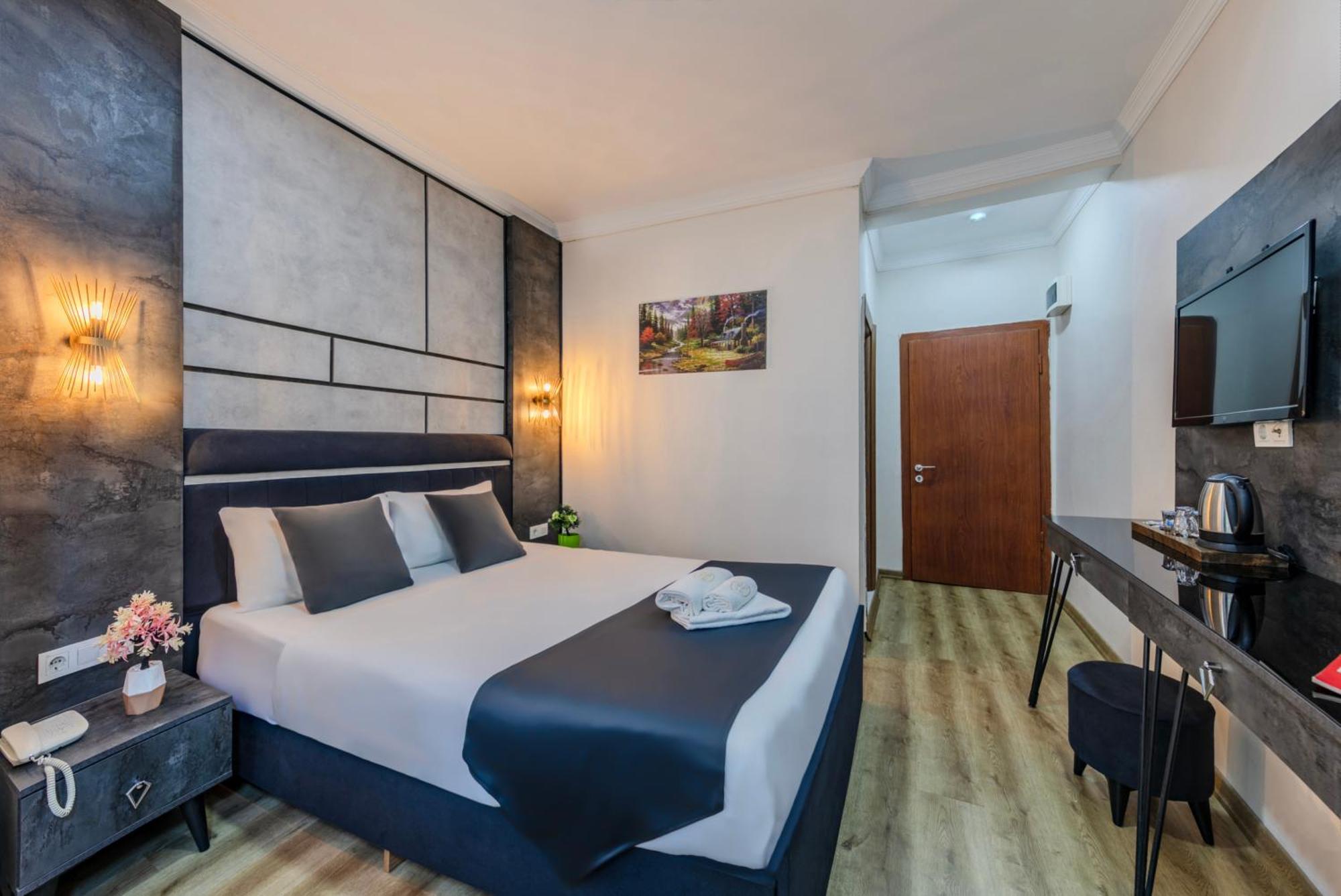 La Pazza Suites Стамбул Экстерьер фото