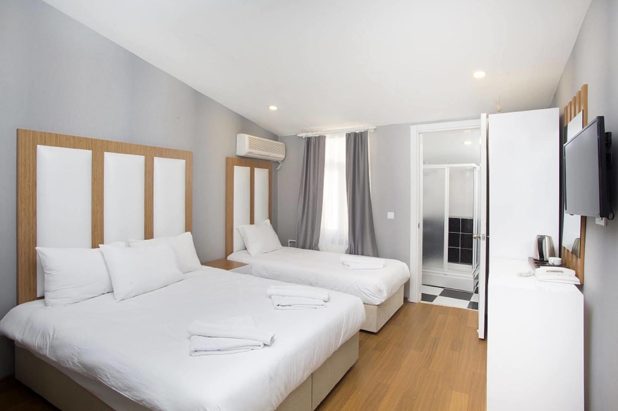 La Pazza Suites Стамбул Экстерьер фото